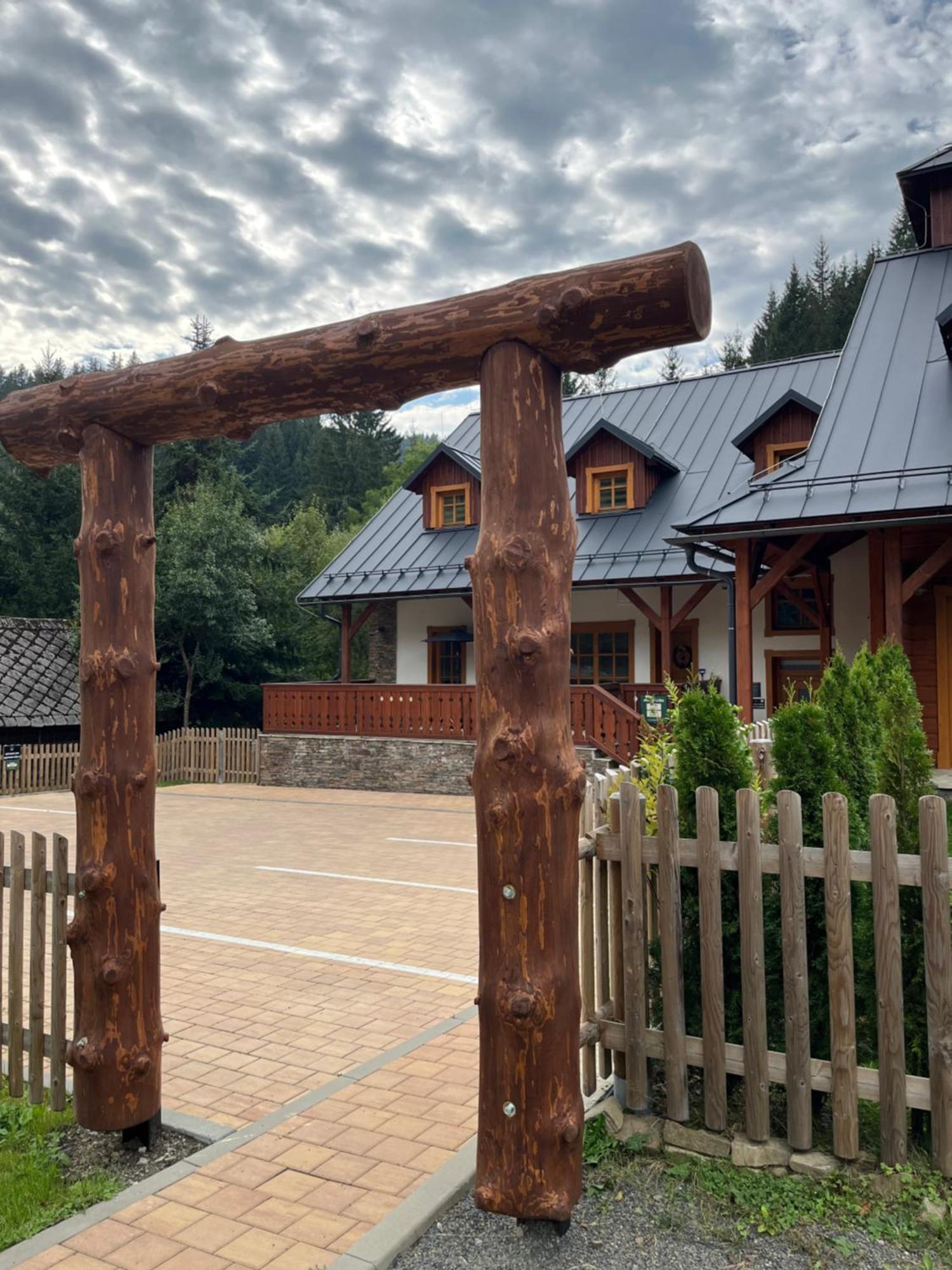 Apartmany La Siska Vsetin Bagian luar foto